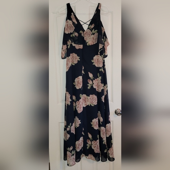 Lulu's Elegant Floral Maxi Dress in Navy and Blush - Picture 2 of 7